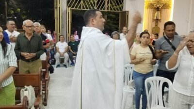 parroquia-san-juan-de-la-cruz-padre-jairo